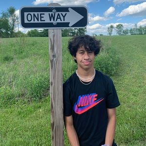 Meet your Posher, Isai